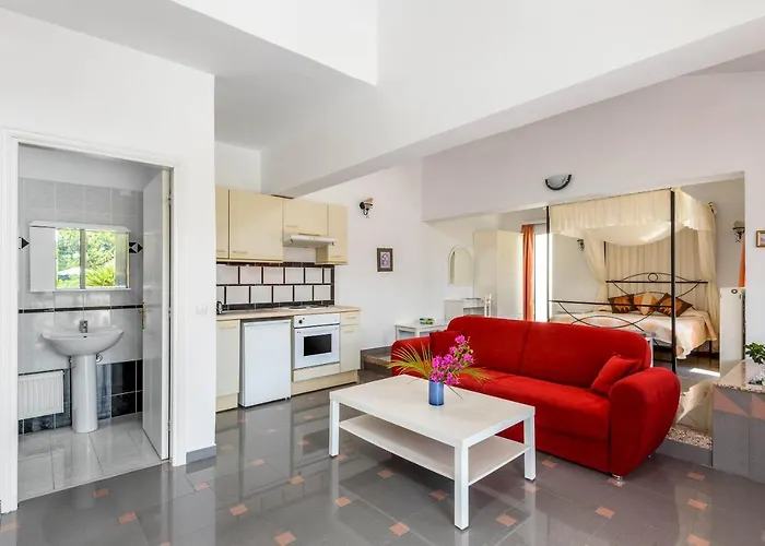 فيلة Sutherlea Koskinou (Rhodes)