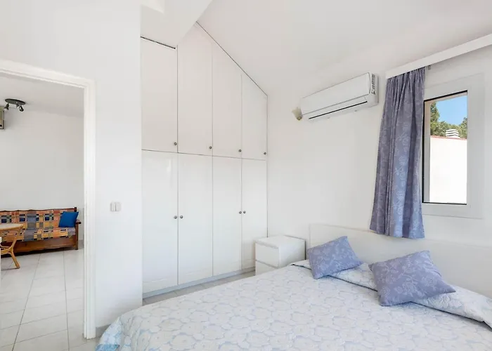 فيلة Sutherlea Koskinou (Rhodes)